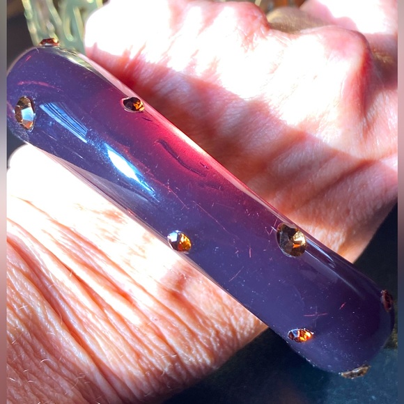 SALE 3/$20 Lucite Chunky bangle,purple crackle,reverse gold painted, rhinestones - Picture 14 of 14